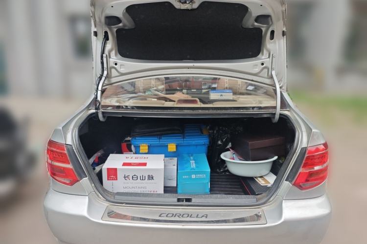 Used Toyota Corolla EX 2013 1.6L Automatic Excellence Edition Trunk