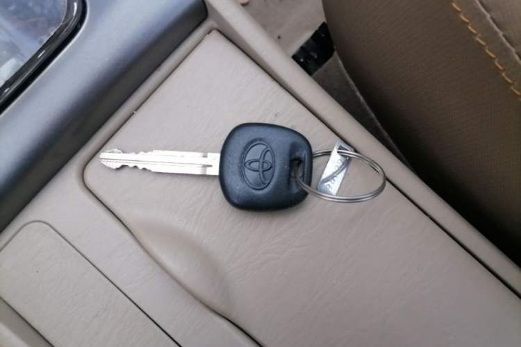Used Toyota Corolla EX 2013 1.6L Automatic Excellence Edition Vehicle Key