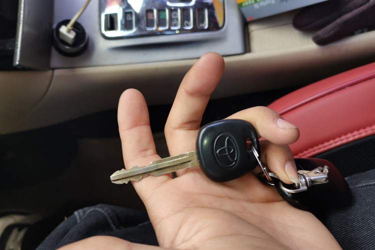 Used Toyota Corolla EX 2013 1.6L Automatic Excellence Edition Vehicle Key