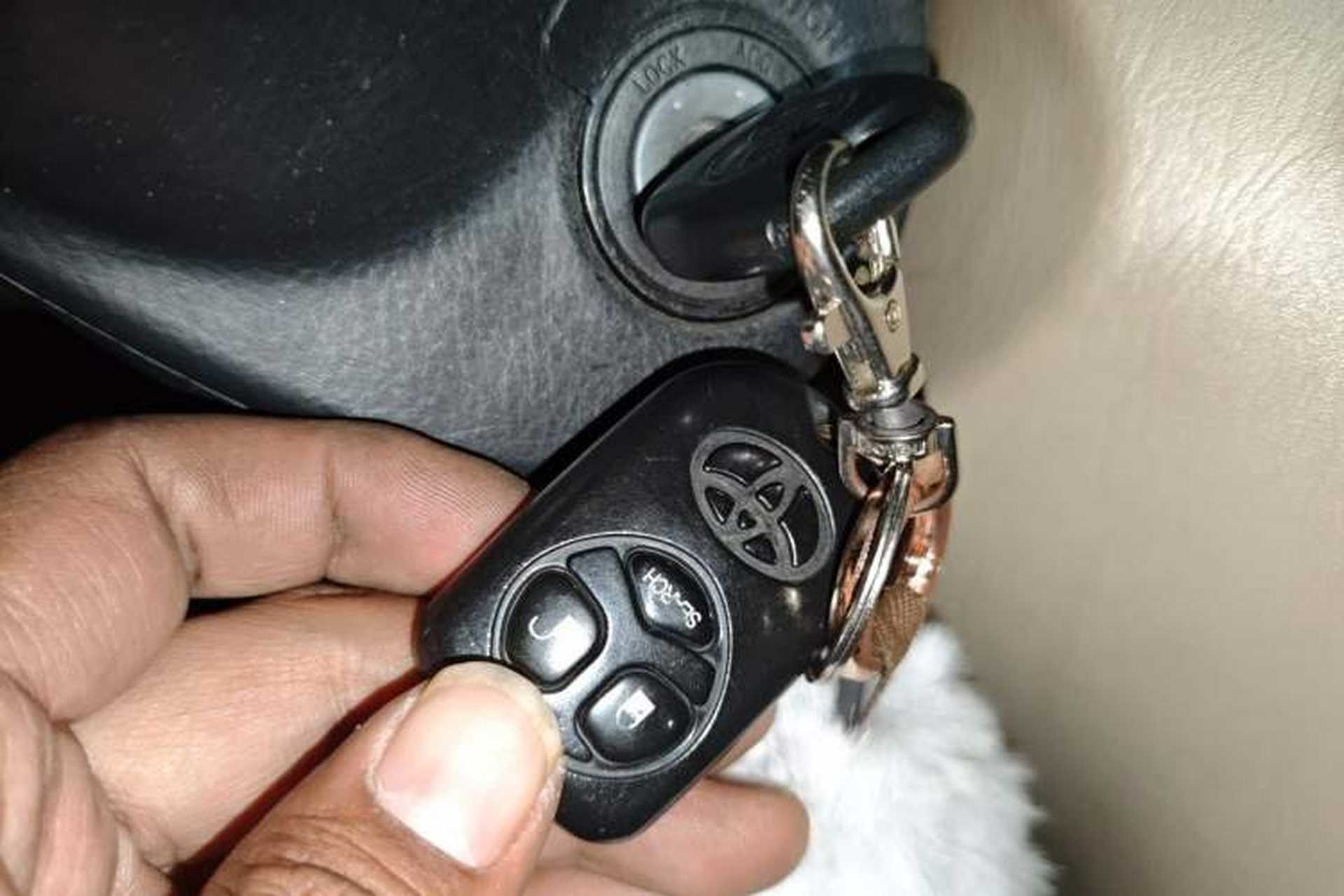 Used Toyota Corolla EX 2013 1.6L Manual Excellence Edition Vehicle Key