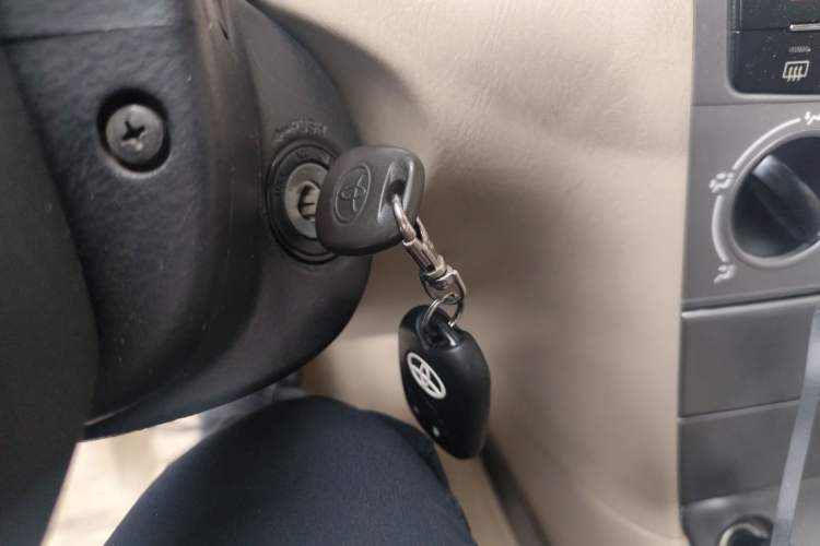 Used Toyota Corolla EX 2013 1.6L Automatic Luxury Edition Vehicle Key