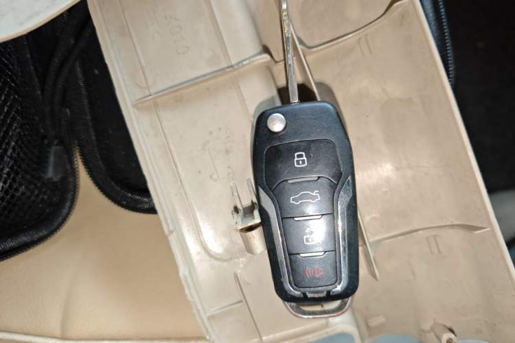 Used Toyota Corolla EX 2013 1.6L Manual Value Edition Vehicle Key