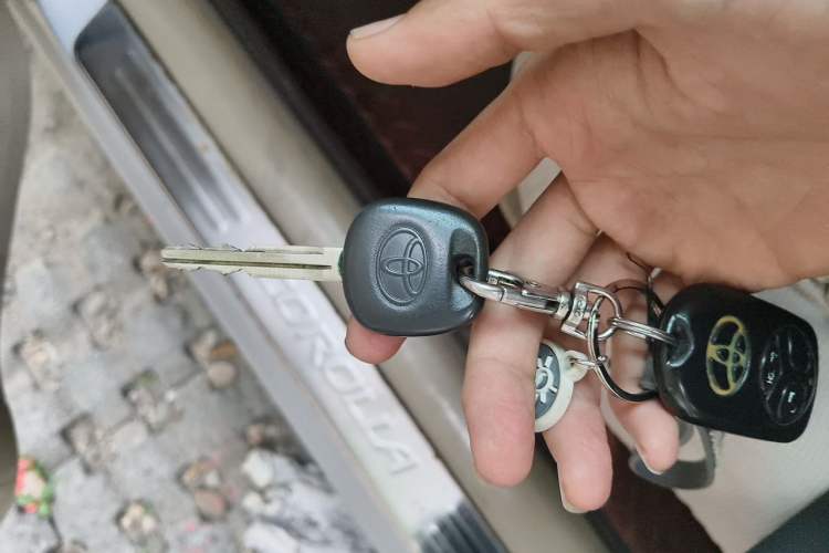 Used Toyota Corolla EX 2013 1.6L Automatic Excellence Edition Vehicle Key