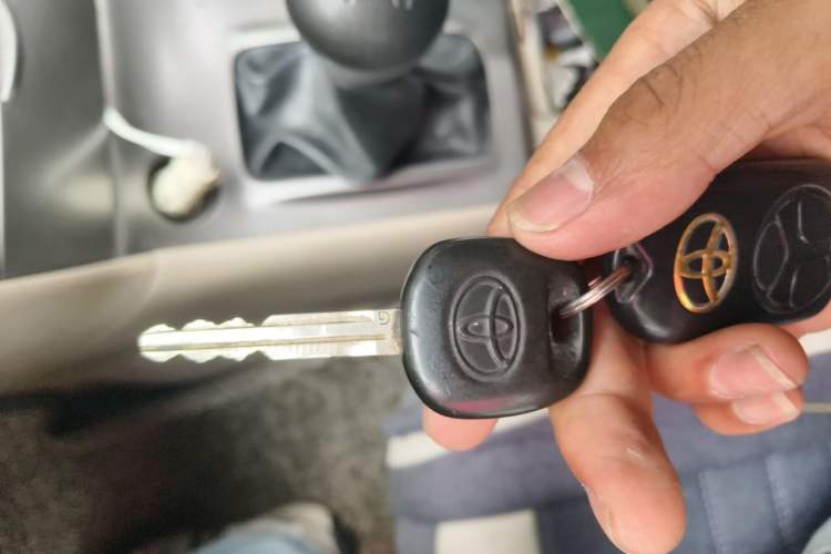 Used Toyota Corolla EX 2013 1.6L Manual Luxury Edition Vehicle Key