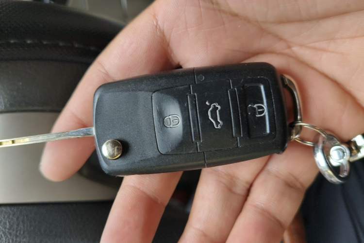 Used Toyota Corolla EX 2013 1.6L Manual Excellence Edition Vehicle Key