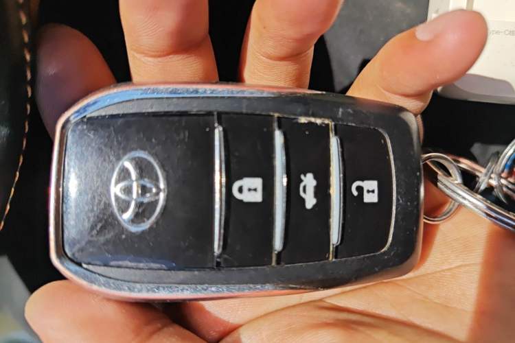 Used Toyota Corolla EX 2013 1.6L Manual Luxury Edition Vehicle Key