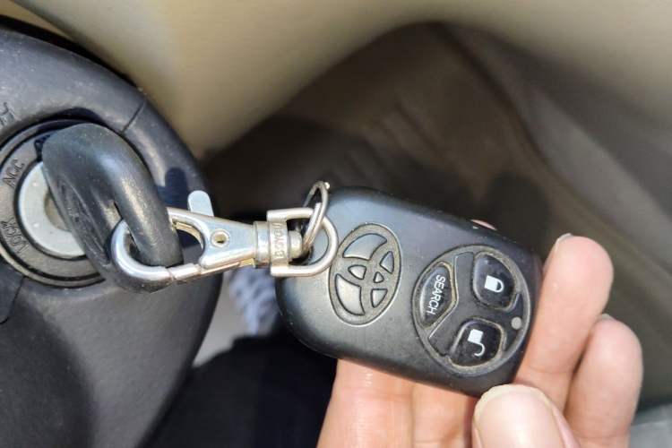 Used Toyota Corolla EX 2013 1.6L Manual Excellence Edition Vehicle Key
