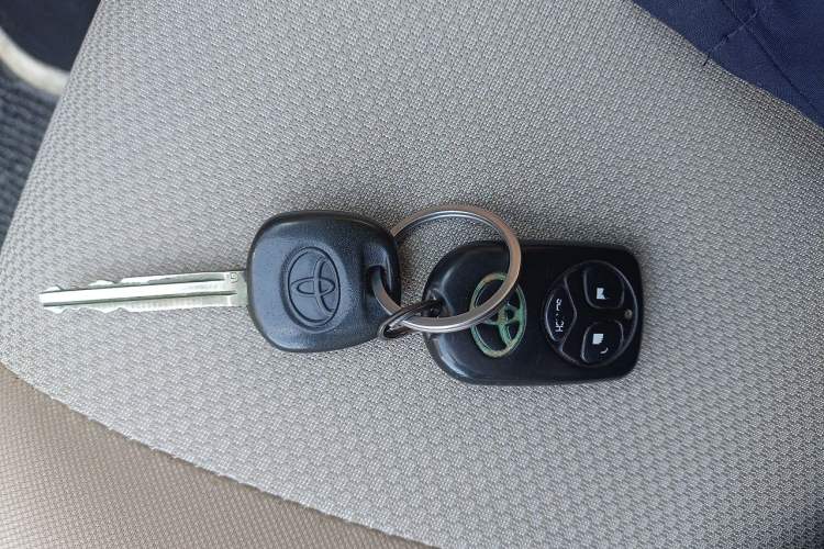 Used Toyota Corolla EX 2013 1.6L Automatic Excellence Edition Vehicle Key
