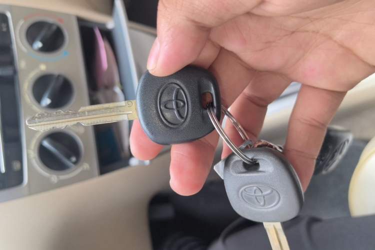 Used Toyota Corolla EX 2013 1.6L Automatic Excellence Edition Vehicle Key