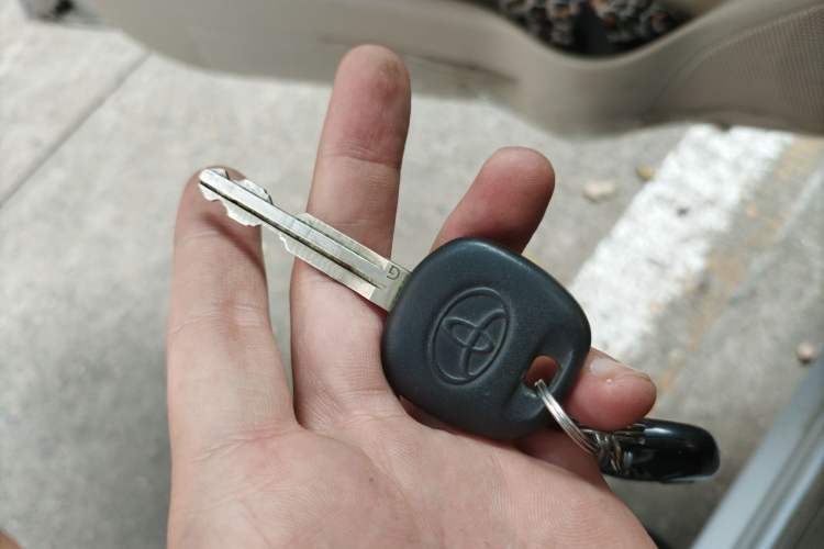 Used Toyota Corolla EX 2013 1.6L Automatic Luxury Edition Vehicle Key