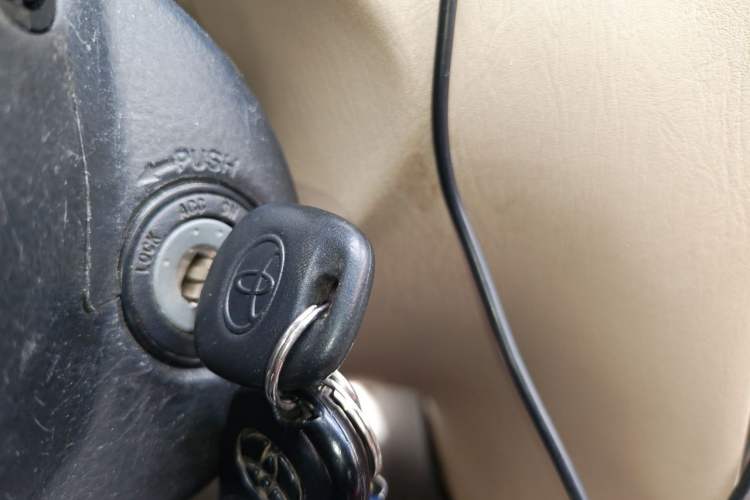 Used Toyota Corolla EX 2013 1.6L Automatic Excellence Edition Vehicle Key