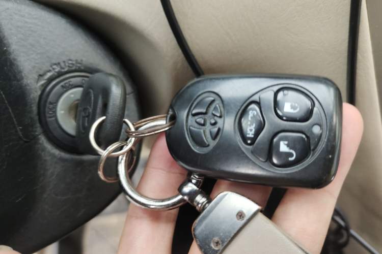 Used Toyota Corolla EX 2013 1.6L Automatic Excellence Edition Vehicle Key