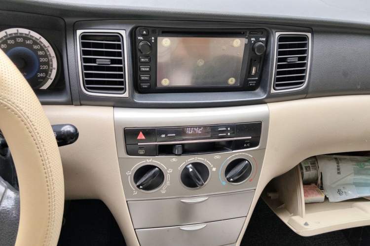 Used Toyota Corolla EX 2013 1.6L Automatic Luxury Edition Audio And AC Panel