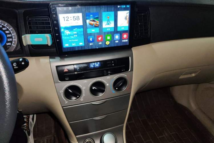 Used Toyota Corolla EX 2013 1.6L Automatic Excellence Edition Audio And AC Panel