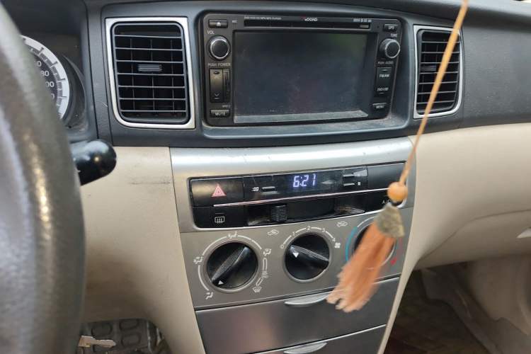 Used Toyota Corolla EX 2013 1.6L Automatic Excellence Edition Audio And AC Panel