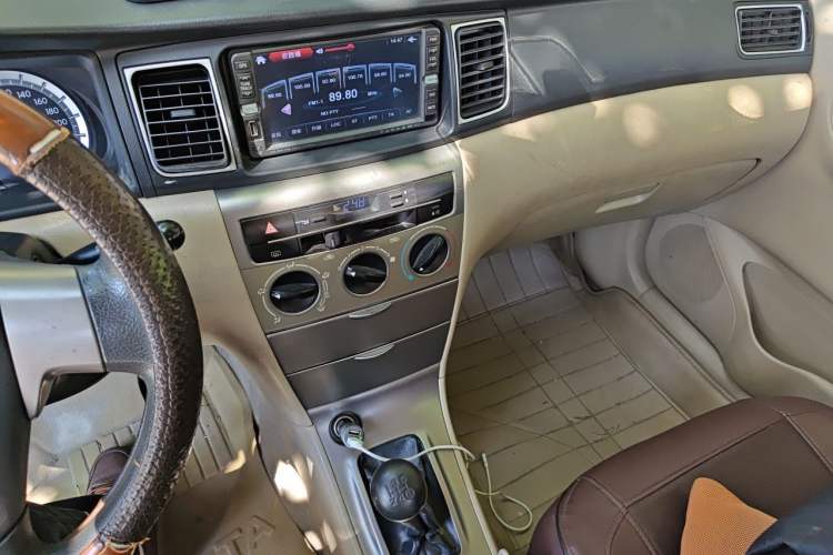 Used Toyota Corolla EX 2013 1.6L Manual Excellence Edition Audio And AC Panel