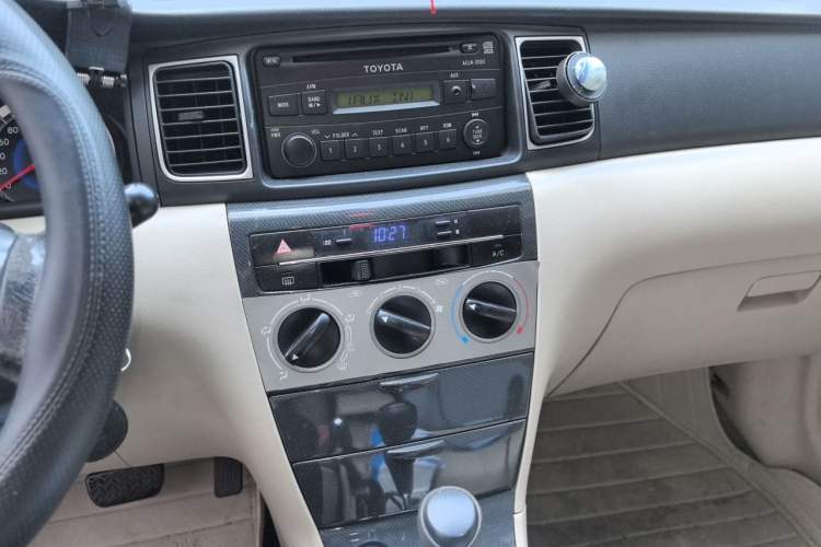 Used Toyota Corolla EX 2013 1.6L Automatic Excellence Edition Audio And AC Panel