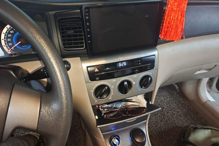 Used Toyota Corolla EX 2013 1.6L Automatic Luxury Edition Audio And AC Panel