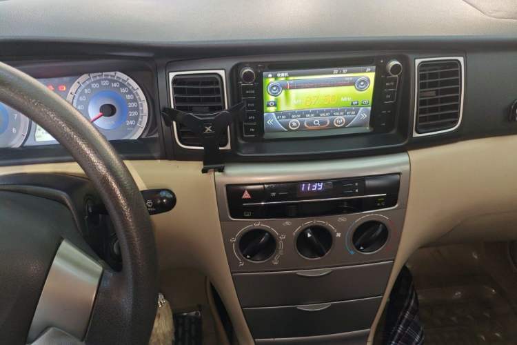 Used Toyota Corolla EX 2013 1.6L Manual Excellence Edition Audio And AC Panel
