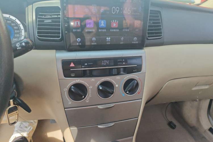 Used Toyota Corolla EX 2013 1.6L Automatic Luxury Edition Audio And AC Panel