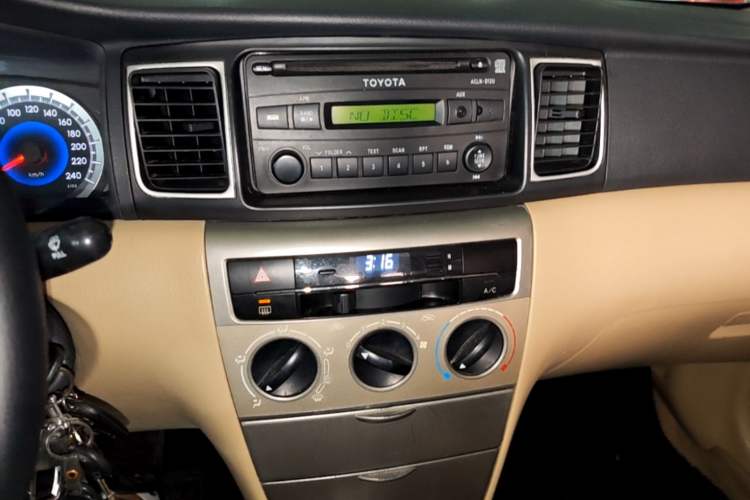 Used Toyota Corolla EX 2013 1.6L Automatic Excellence Edition Audio And AC Panel