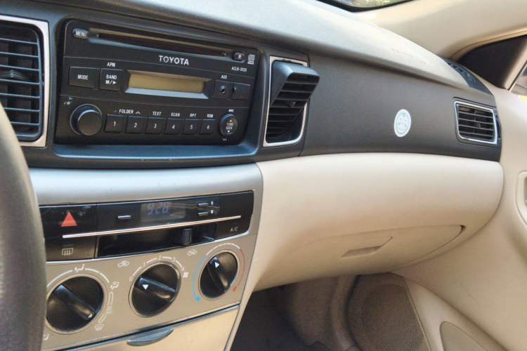 Used Toyota Corolla EX 2013 1.6L Automatic Luxury Edition Audio And AC Panel
