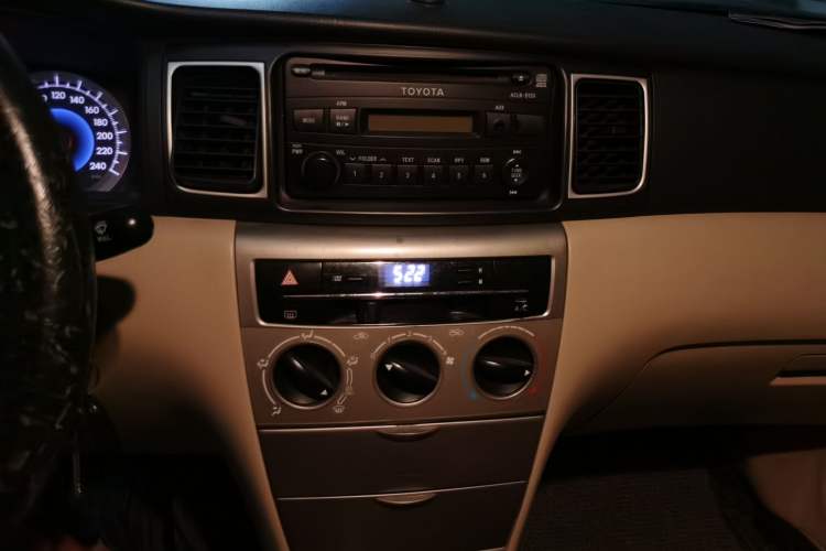Used Toyota Corolla EX 2013 1.6L Automatic Excellence Edition Audio And AC Panel