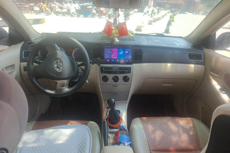 Used Toyota Corolla EX 2013 1.6L Manual Luxury Edition Center Console
