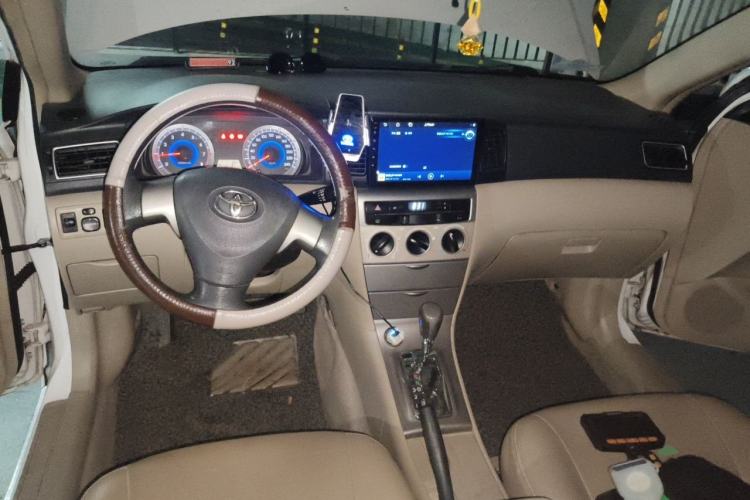 Used Toyota Corolla EX 2013 1.6L Automatic Excellence Edition Center Console