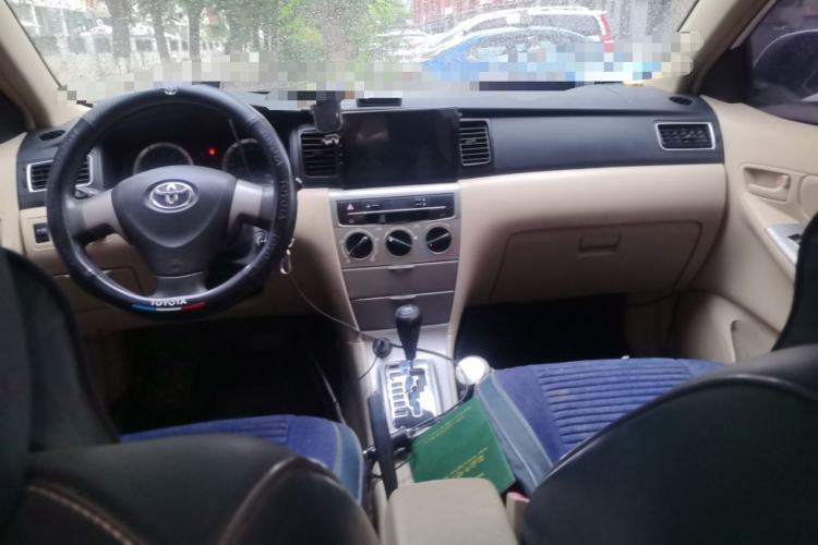 Used Toyota Corolla EX 2013 1.6L Automatic Luxury Edition Center Console