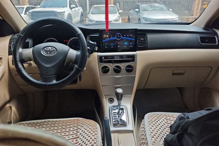 Used Toyota Corolla EX 2013 1.6L Automatic Excellence Edition Center Console