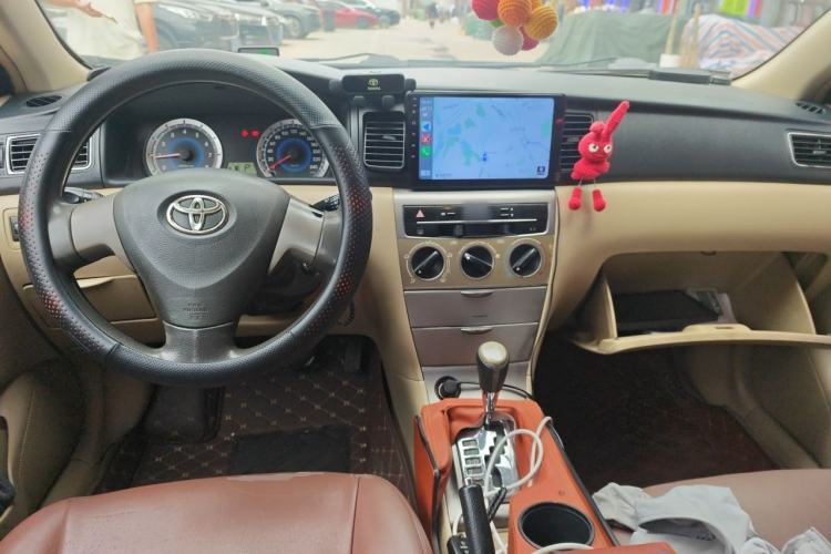Used Toyota Corolla EX 2013 1.6L Automatic Luxury Edition Center Console