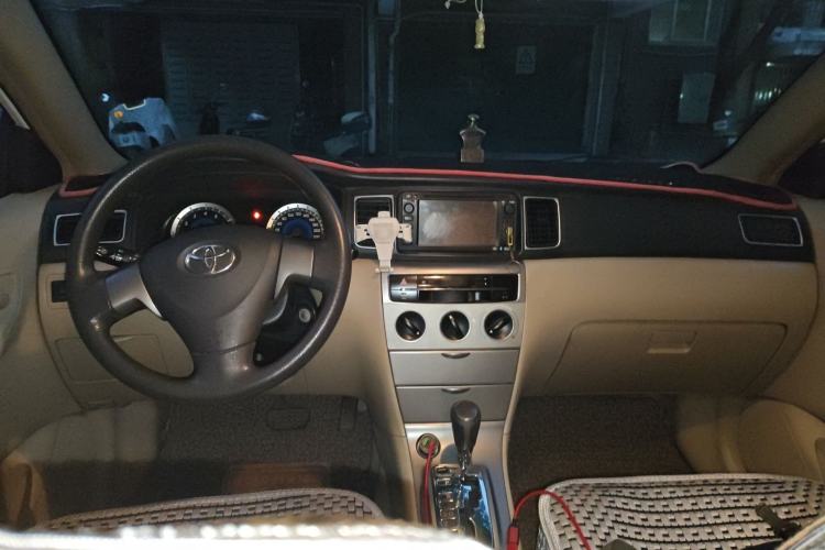 Used Toyota Corolla EX 2013 1.6L Automatic Excellence Edition Center Console
