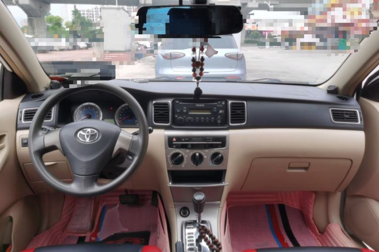Used Toyota Corolla EX 2013 1.6L Automatic Excellence Edition Center Console