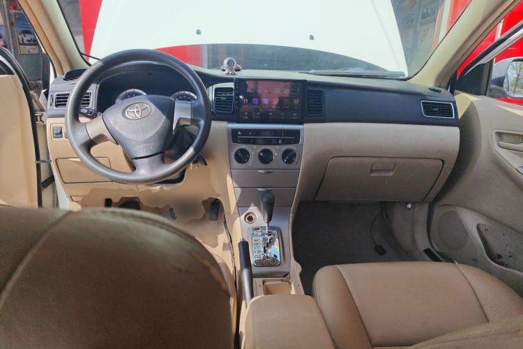 Used Toyota Corolla EX 2013 1.6L Automatic Luxury Edition Center Console