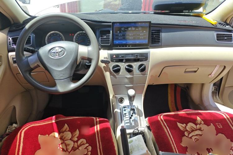 Used Toyota Corolla EX 2013 1.6L Automatic Excellence Edition Center Console