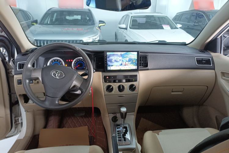Used Toyota Corolla EX 2013 1.6L Automatic Excellence Edition Center Console