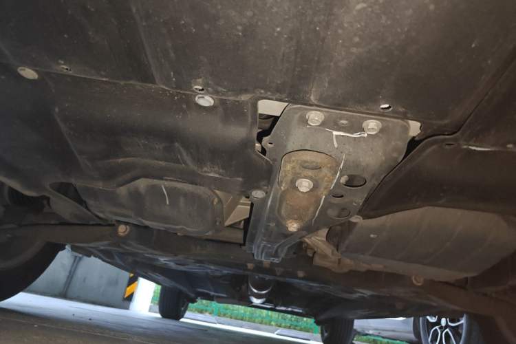 Used Toyota Corolla EX 2013 1.6L Automatic Luxury Edition Chassis Front
