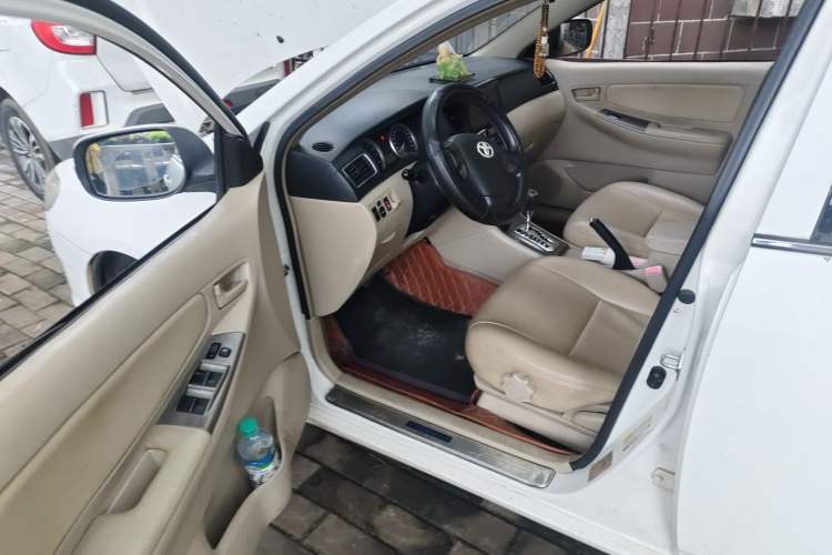 Used Toyota Corolla EX 2013 1.6L Automatic Luxury Edition Driver Seat