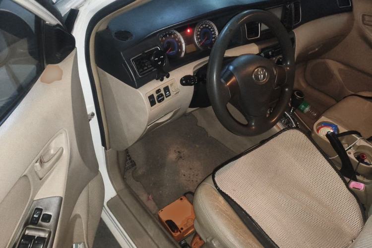 Used Toyota Corolla EX 2013 1.6L Automatic Luxury Edition Driver Seat