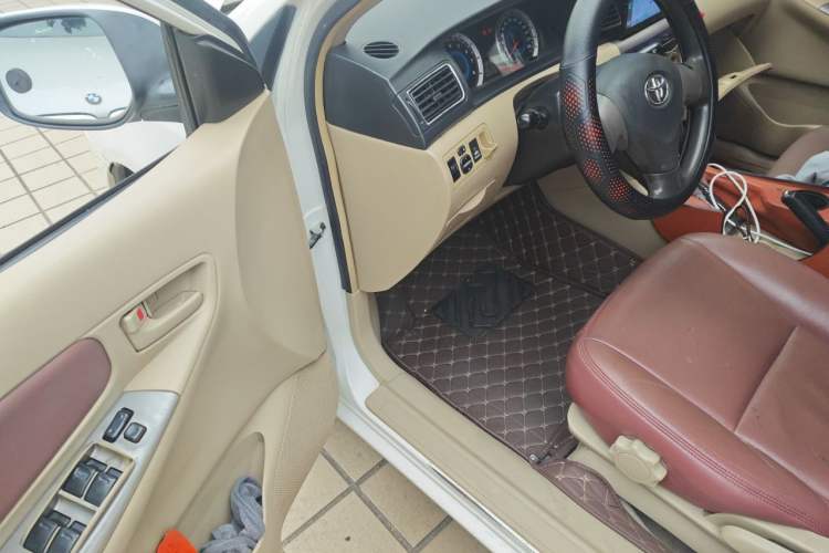 Used Toyota Corolla EX 2013 1.6L Automatic Luxury Edition Driver Seat