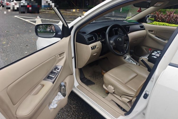 Used Toyota Corolla EX 2013 1.6L Automatic Luxury Edition Driver Seat