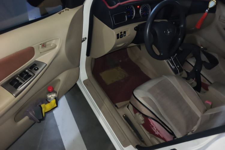 Used Toyota Corolla EX 2013 1.6L Automatic Luxury Edition Driver Seat