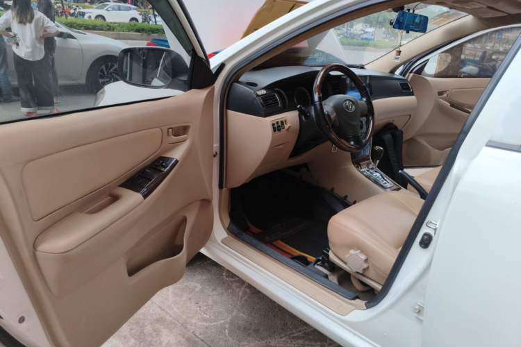Used Toyota Corolla EX 2013 1.6L Automatic Luxury Edition Driver Seat