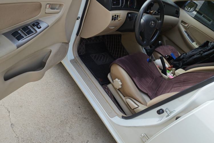 Used Toyota Corolla EX 2013 1.6L Automatic Excellence Edition Driver Seat