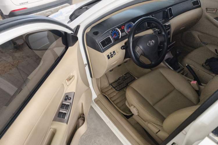 Used Toyota Corolla EX 2013 1.6L Manual Luxury Edition Driver Seat
