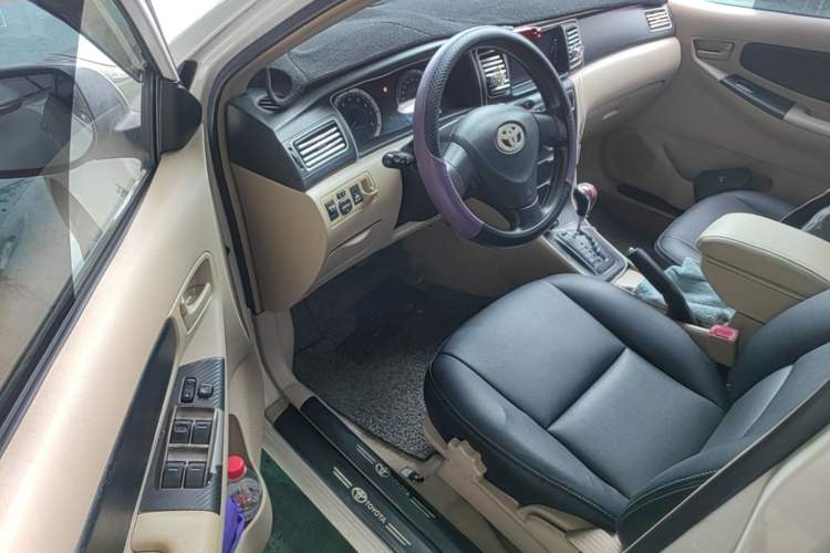 Used Toyota Corolla EX 2013 1.6L Automatic Luxury Edition Driver Seat