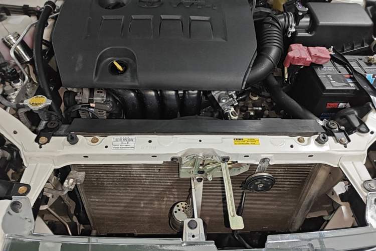 Used Toyota Corolla EX 2013 1.6L Manual Excellence Edition Engine Bay
