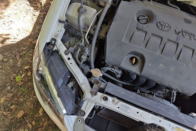 Used Toyota Corolla EX 2013 1.6L Manual Excellence Edition Engine Bay Right