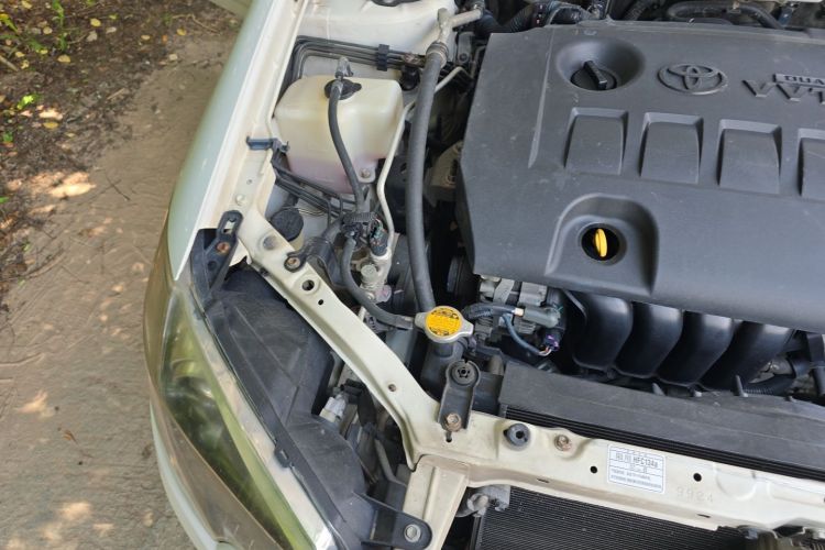 Used Toyota Corolla EX 2013 1.6L Automatic Luxury Edition Engine Bay Right